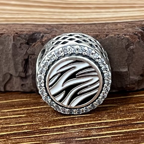 Pandora Black Zebra-Stripe Bead Charm - Picture 1 of 6